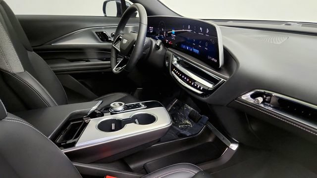 Used 2024 Cadillac Lyriq Tech AWD/4WD image 36