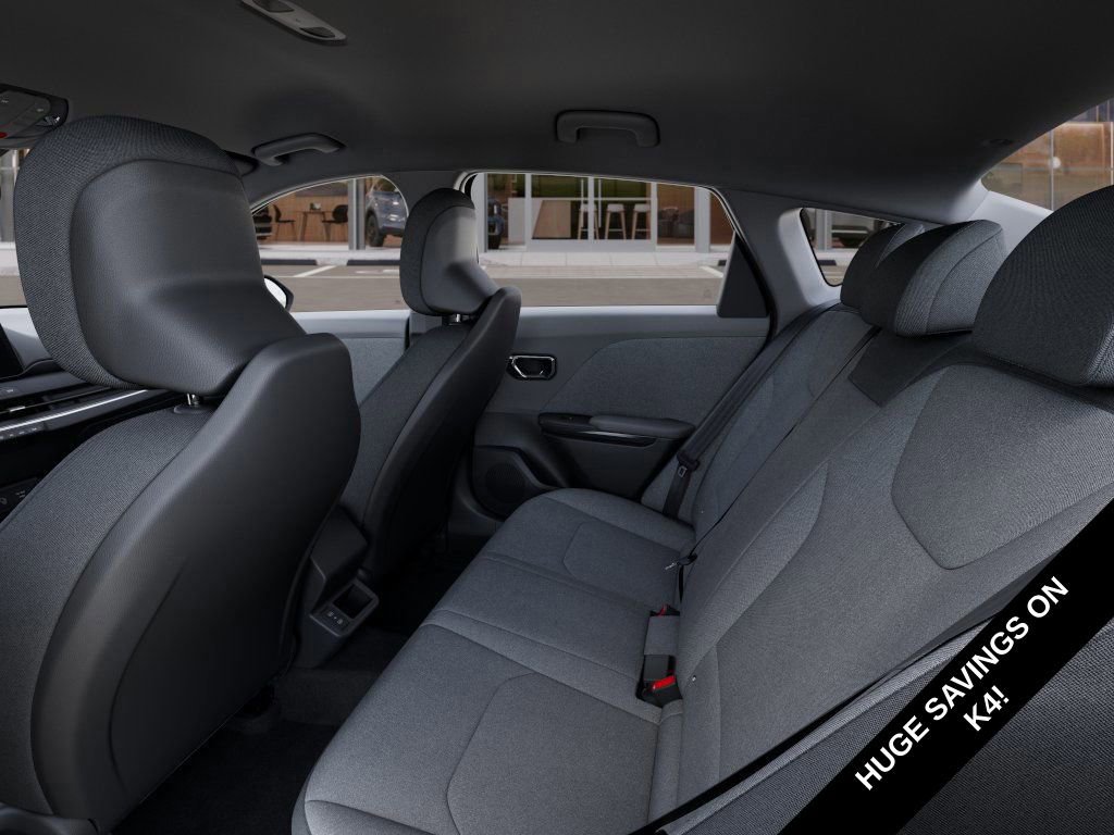 New 2025 Kia K4 LXS image 18