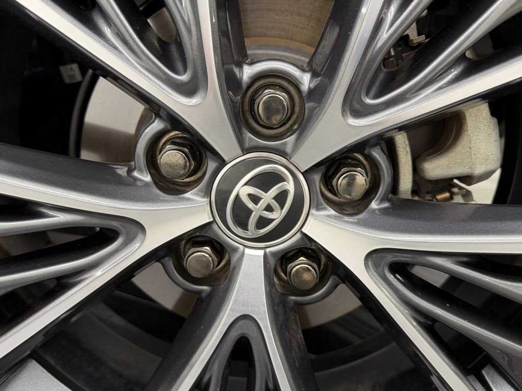 Used 2023 Toyota Prius Limited w/ Limited Premium Package image 16