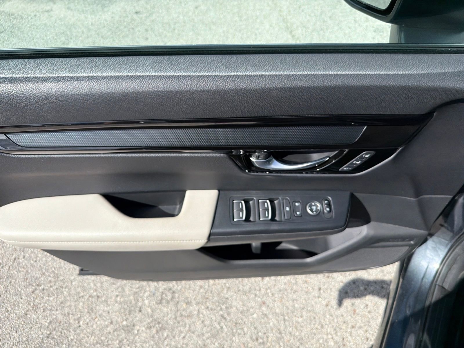 Used 2023 Honda CR-V EX-L image 19