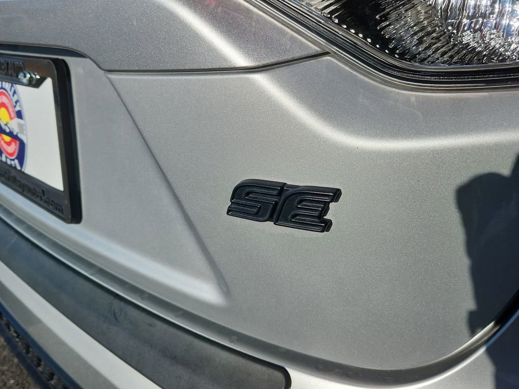 Used 2021 Toyota Corolla SE w/ Carpet Mat Package (TMS) image 12