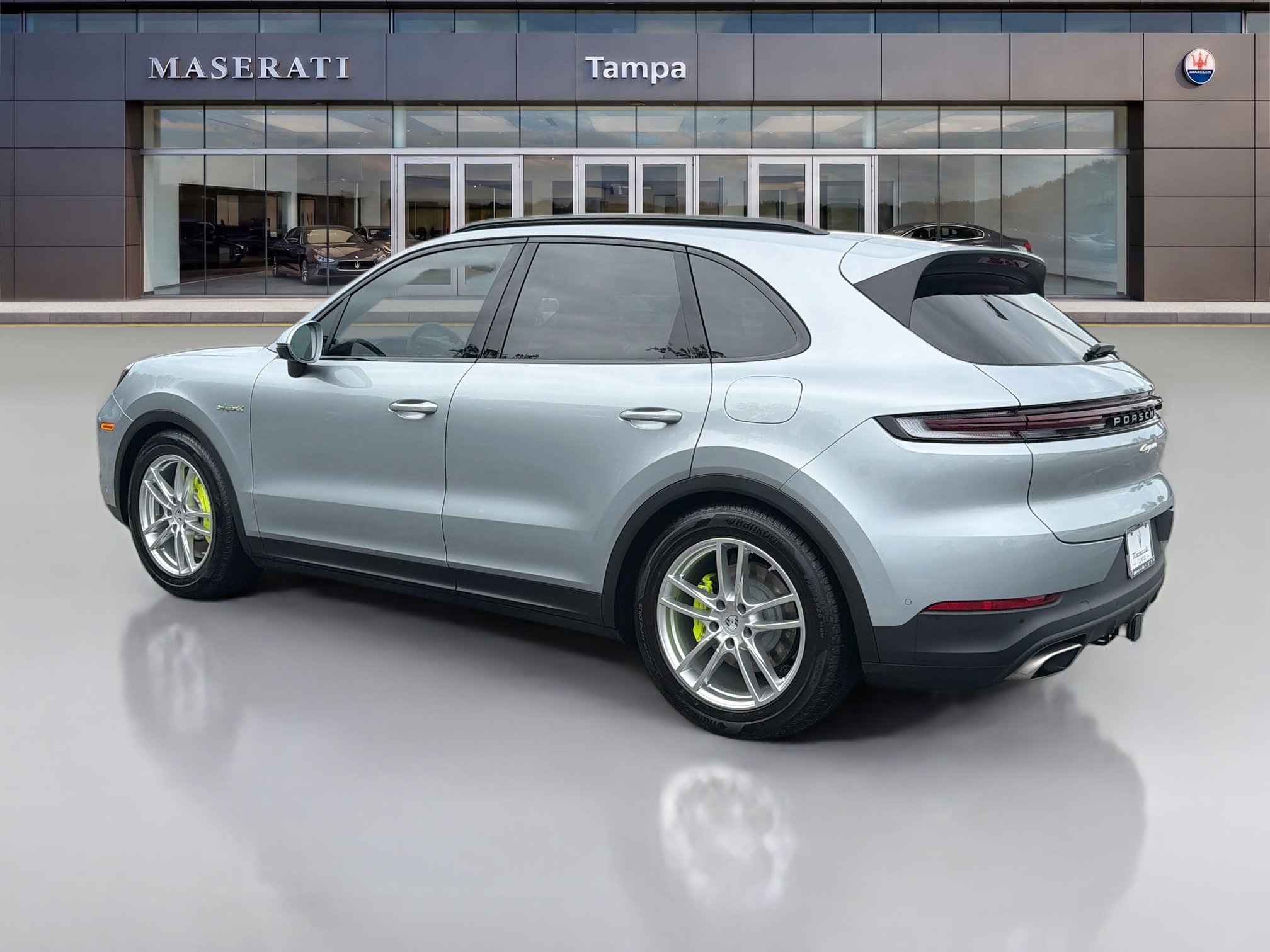 Used 2026 Porsche Cayenne E-Hybrid AWD/4WD image 5