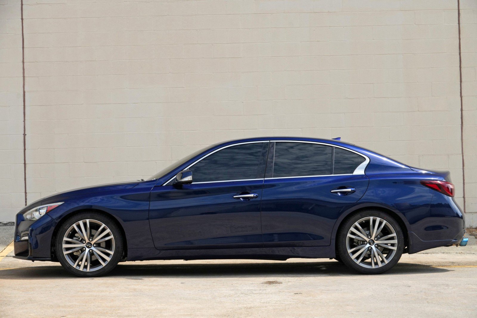 Used 2021 INFINITI Q50 Sensory w/ Cargo Package RWD image 8