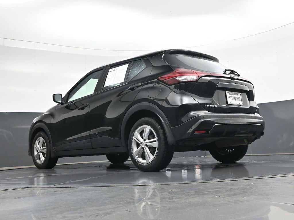 Used 2023 Nissan Kicks S FWD image 40