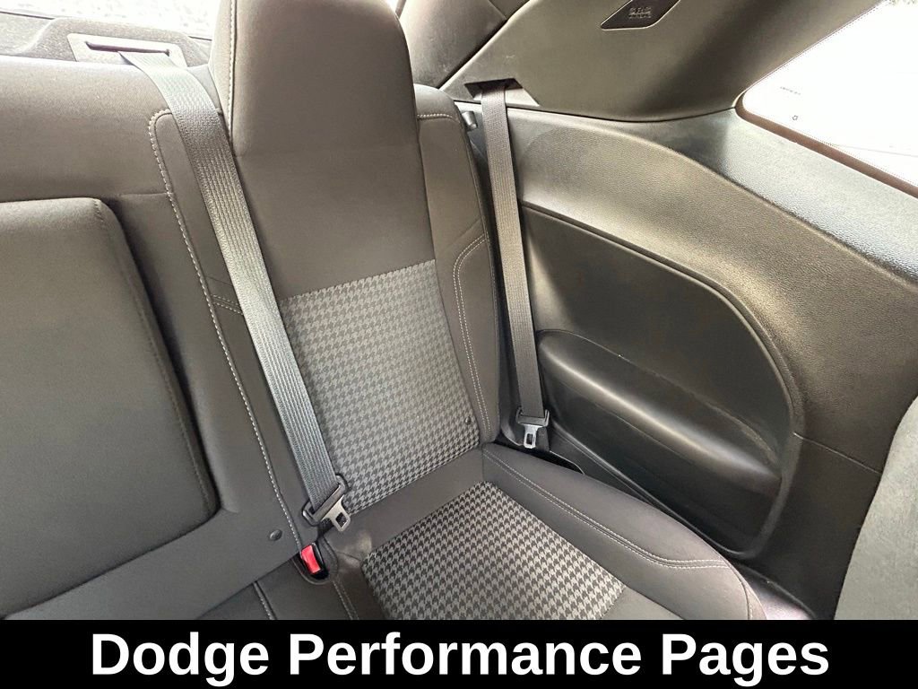 Used 2018 Dodge Challenger SXT w/ Driver Convenience Group RWD image 14
