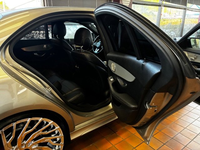 Used 2019 Mercedes-Benz C 300 4MATIC Sedan image 29