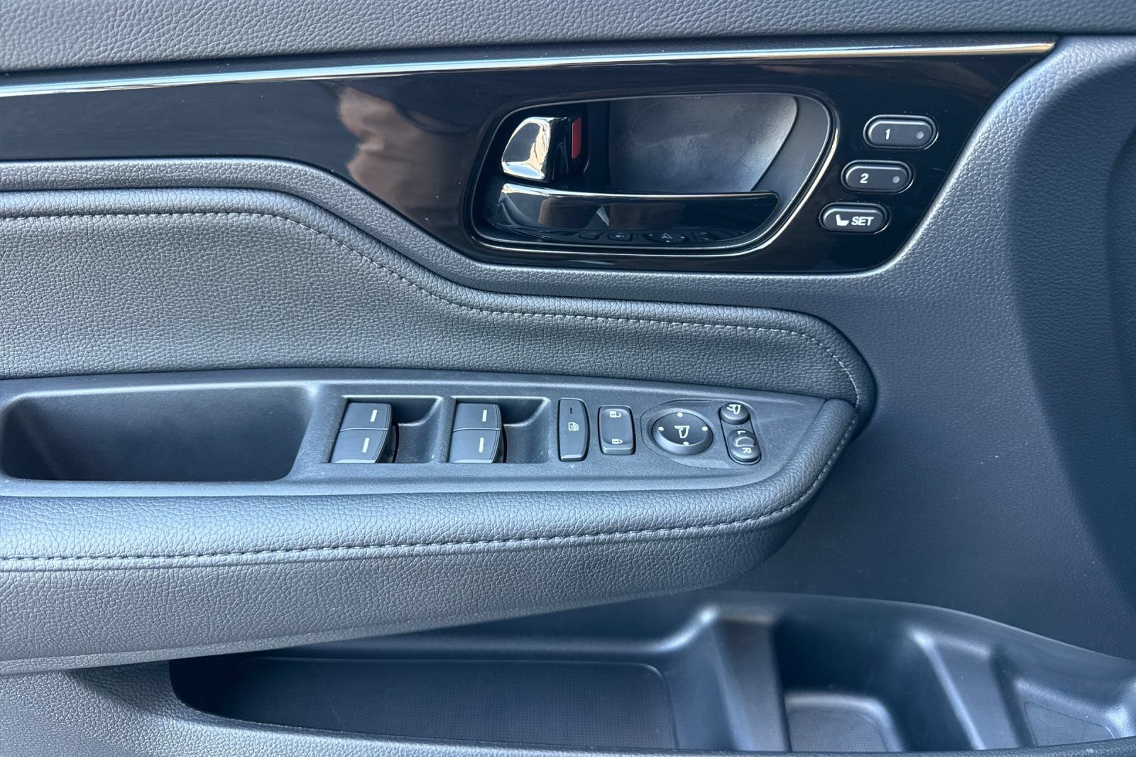 Used 2026 Honda Odyssey Elite image 12