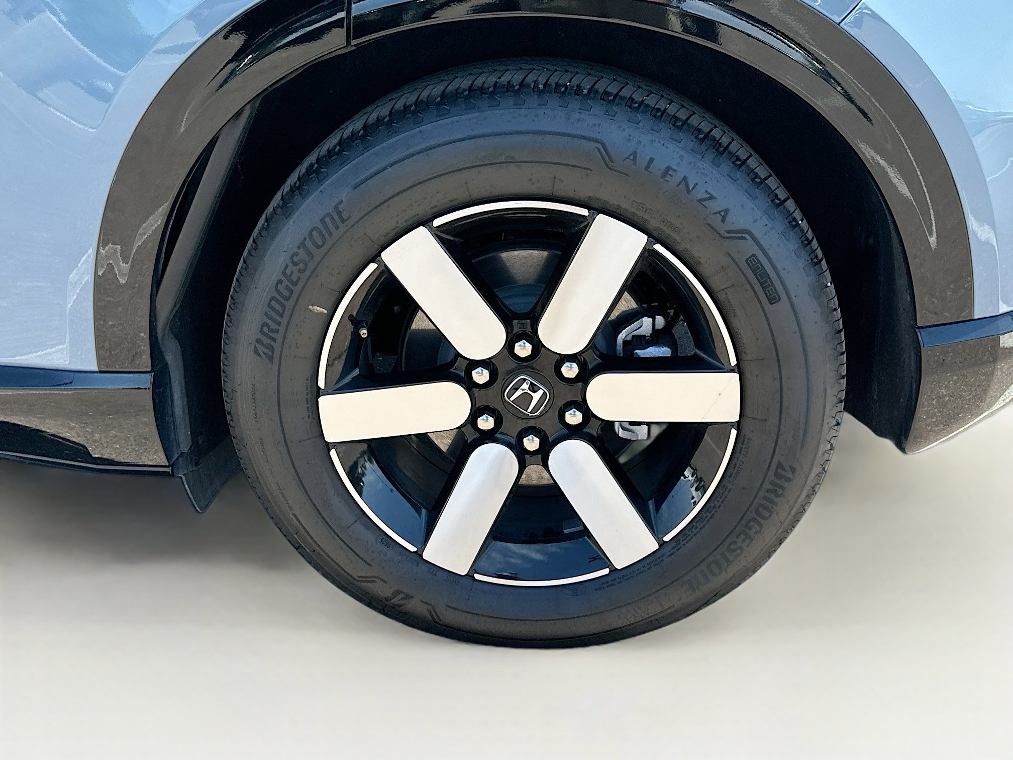 Used 2025 Honda Prologue Touring image 11