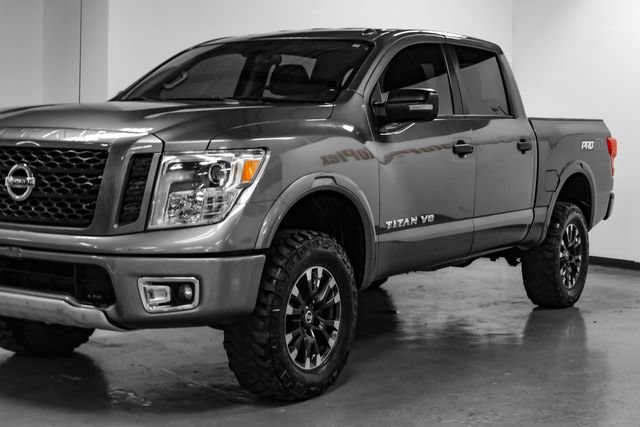 Used 2019 Nissan Titan PRO-4X AWD/4WD image 8