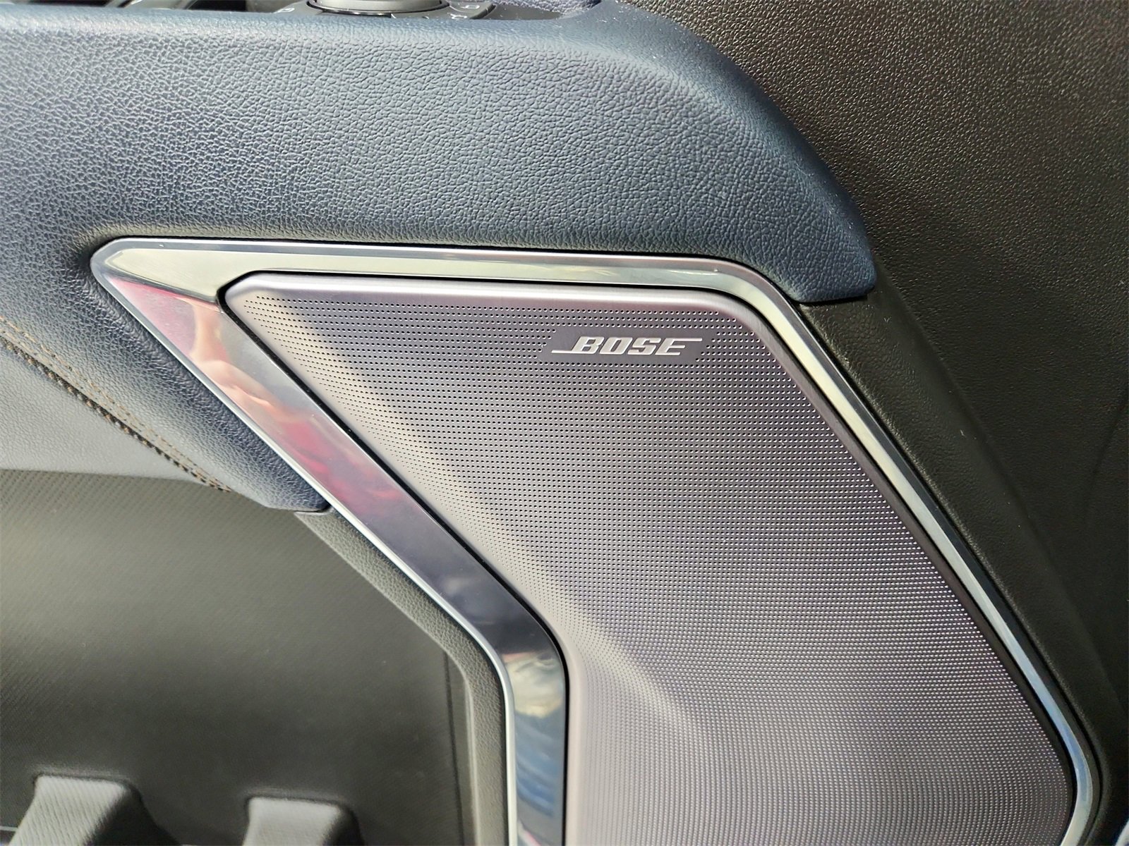 Used 2023 Chevrolet Silverado 1500 High Country w/ Technology Package image 33