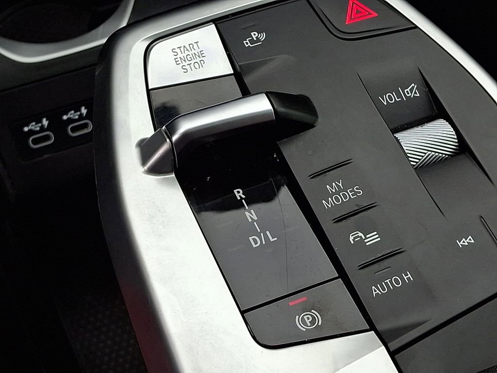 Used 2023 BMW X1 xDrive28i w/ Premium Package image 16