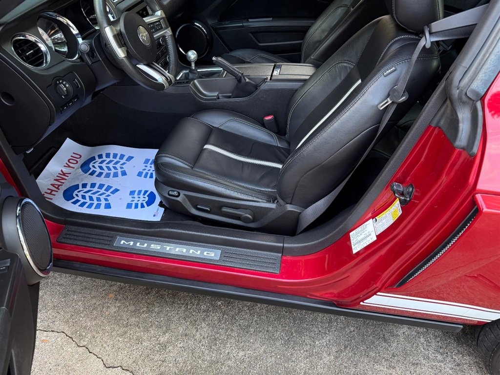 Used 2010 Ford Mustang GT Premium image 39
