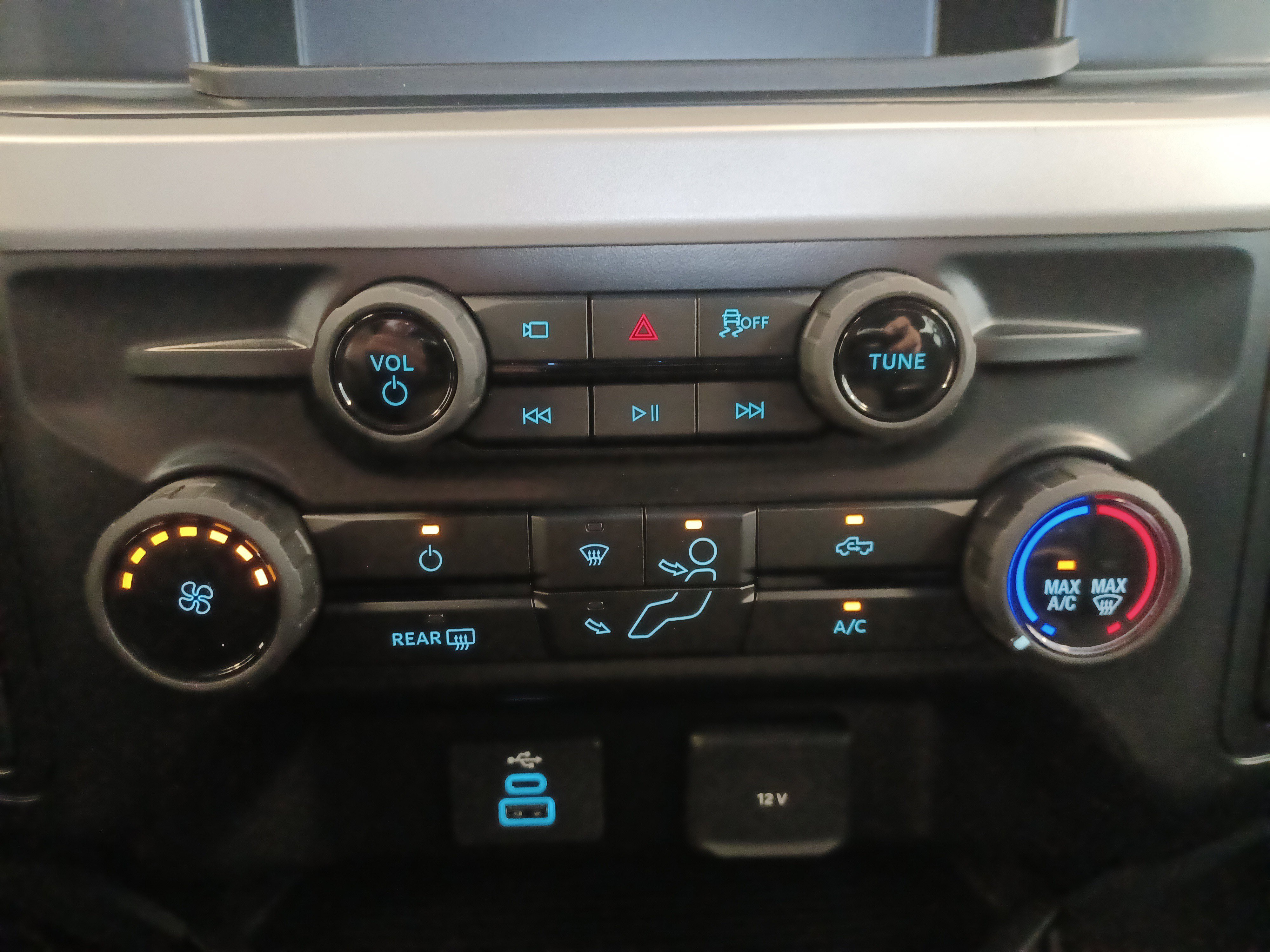 New 2026 Ford F250 XL w/ STX Appearance Package image 31