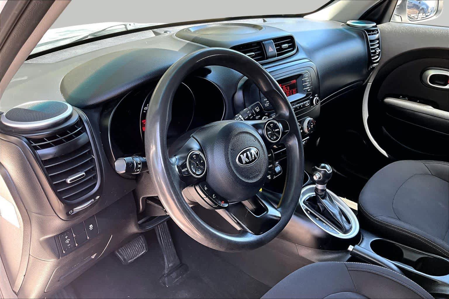Used 2016 Kia Soul FWD image 17