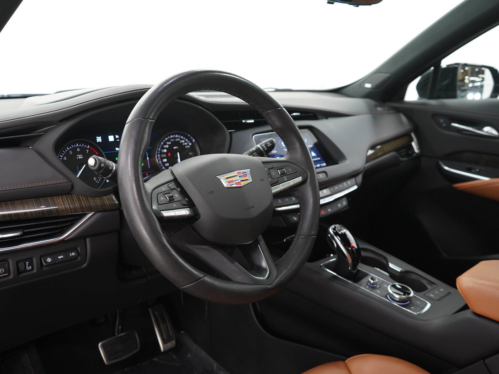 Used 2022 Cadillac XT4 Sport w/ LPO, Onyx Lite Package AWD/4WD image 24
