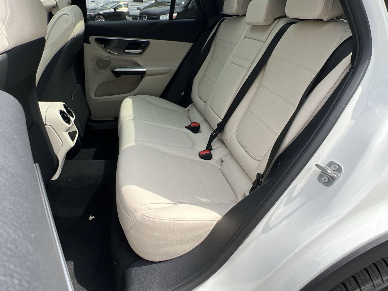 New 2026 Mercedes-Benz GLC 300 4MATIC image 30