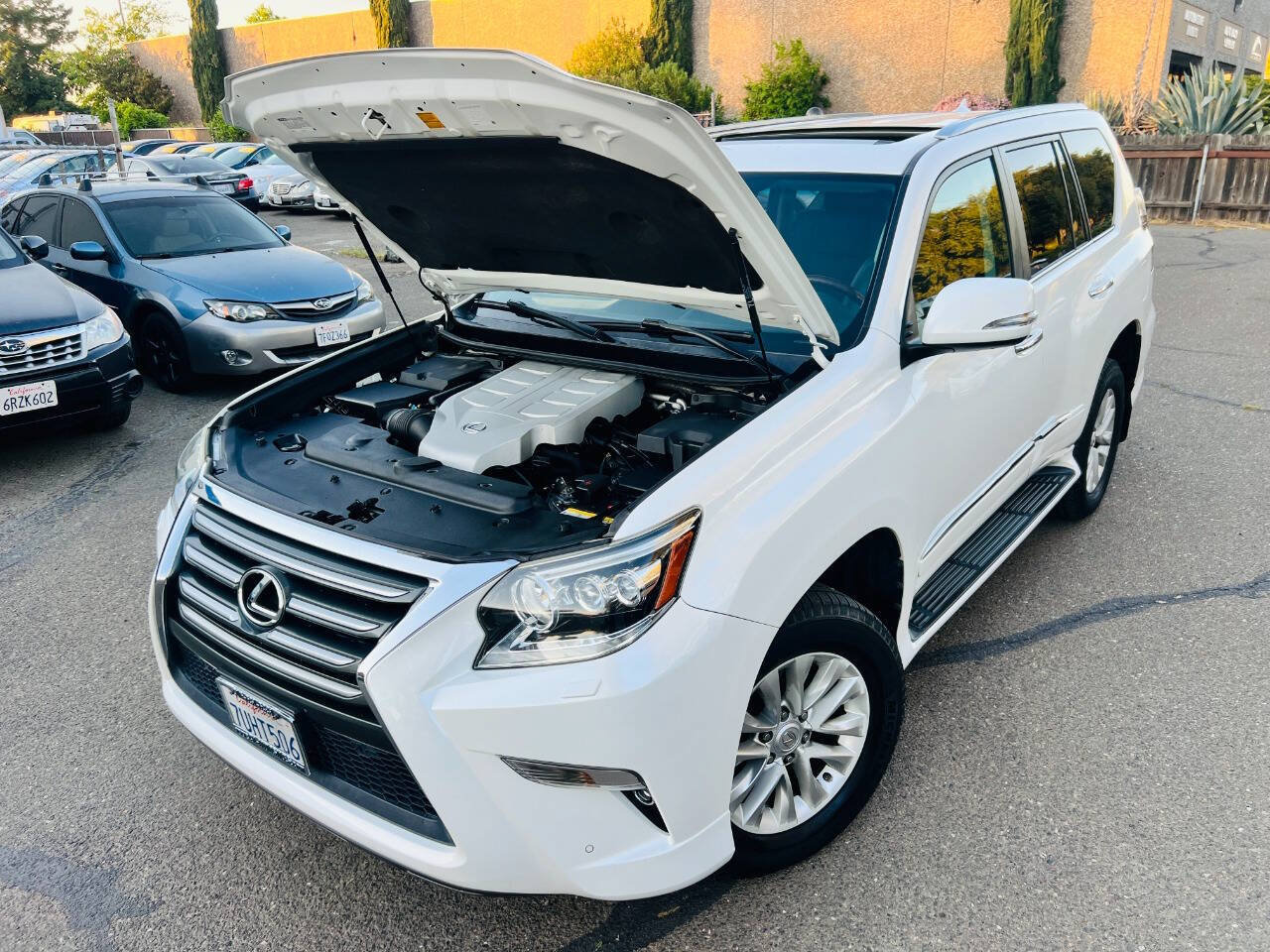 Used 2015 Lexus GX 460 w/ Premium Package AWD/4WD image 10