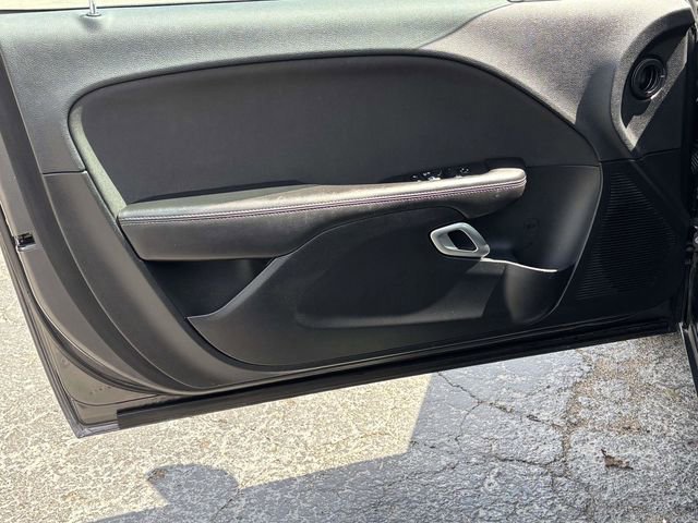 Used 2019 Dodge Challenger SXT RWD image 9