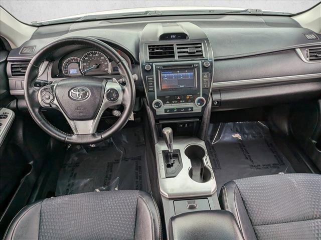 Used 2014 Toyota Camry SE FWD image 10