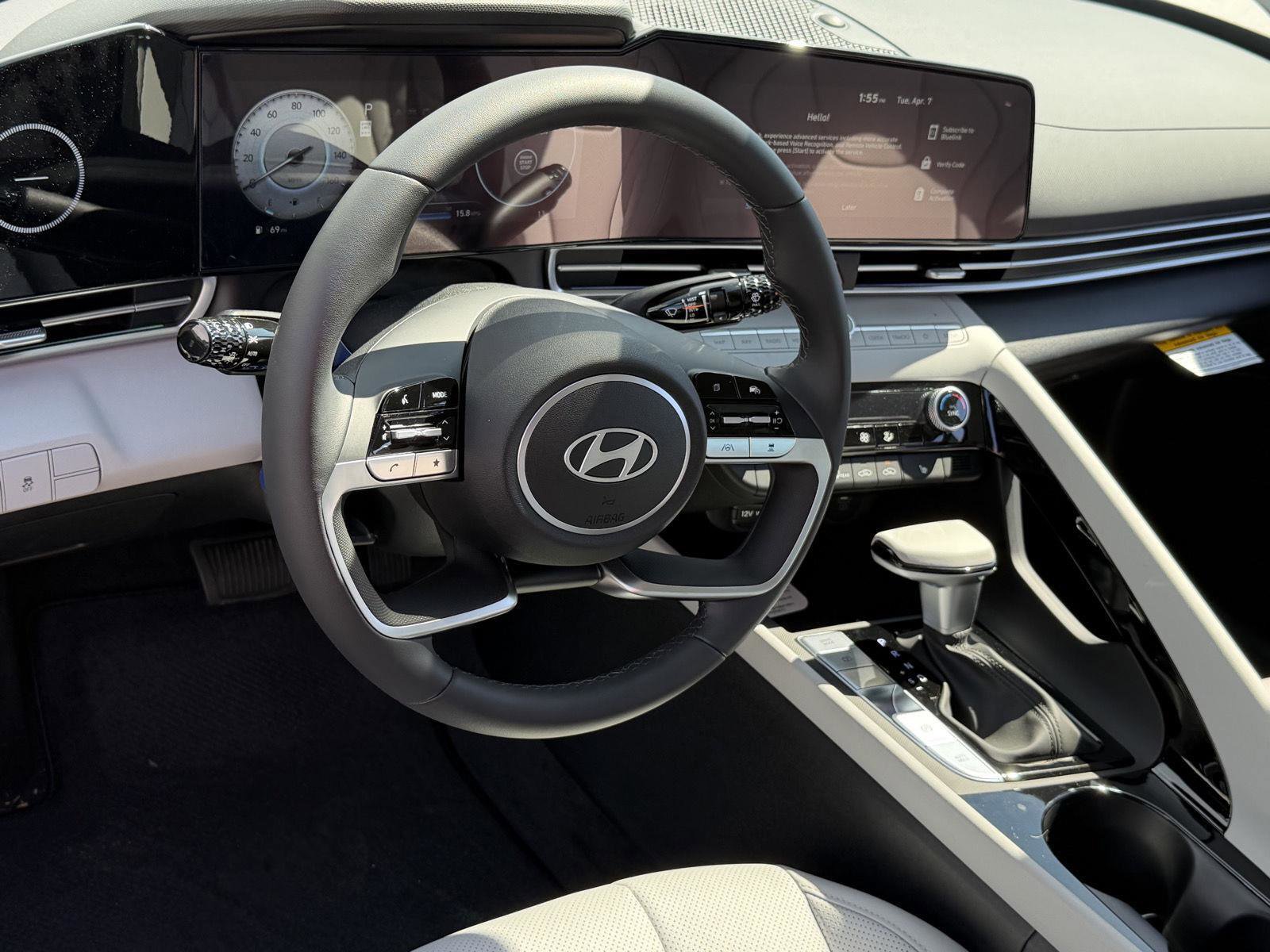 New 2026 Hyundai Elantra Limited image 7