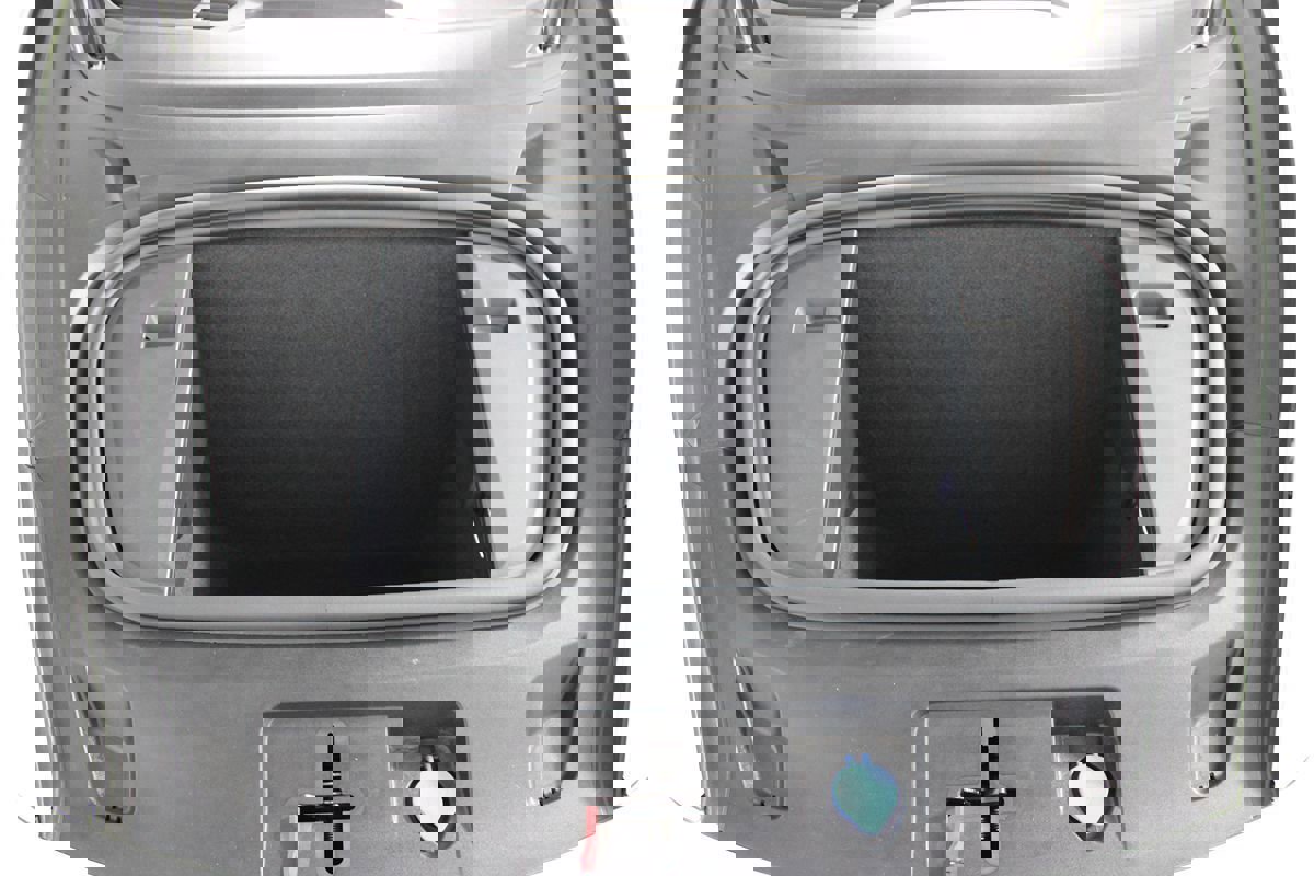 Used 2022 Porsche Taycan image 48