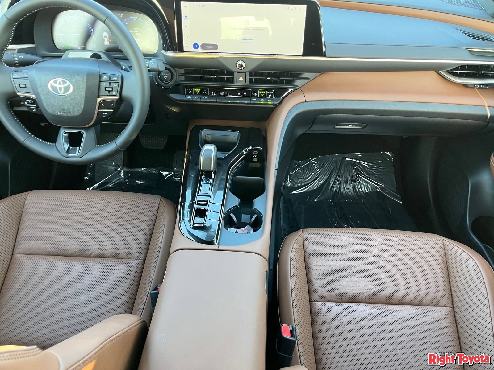 Certified 2026 Toyota Crown Signia w/ Advanced Technology Package AWD/4WD image 18