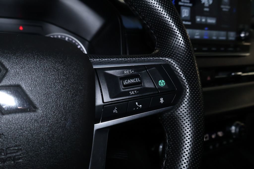 Used 2024 Mitsubishi Outlander SE image 22