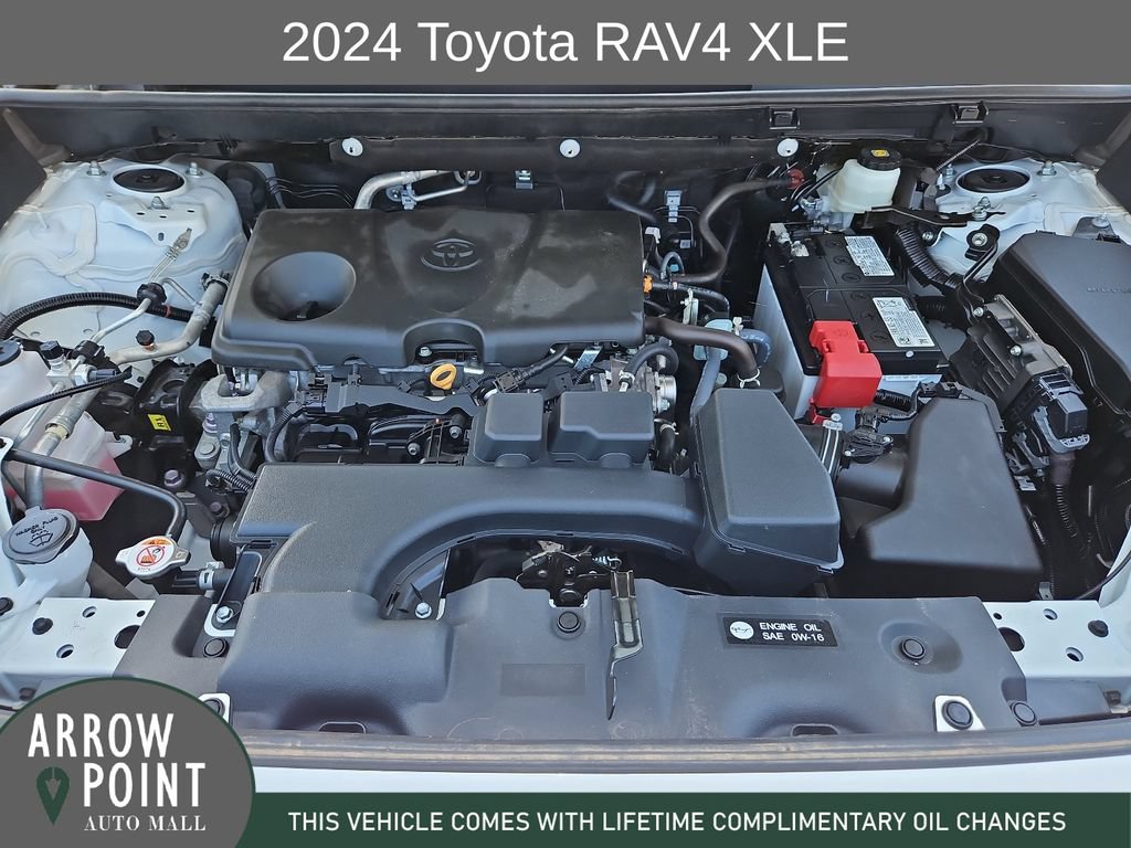Used 2024 Toyota RAV4 XLE FWD image 14