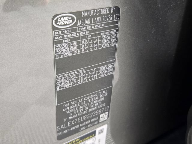 Certified 2025 Land Rover Defender 110 X AWD/4WD image 28