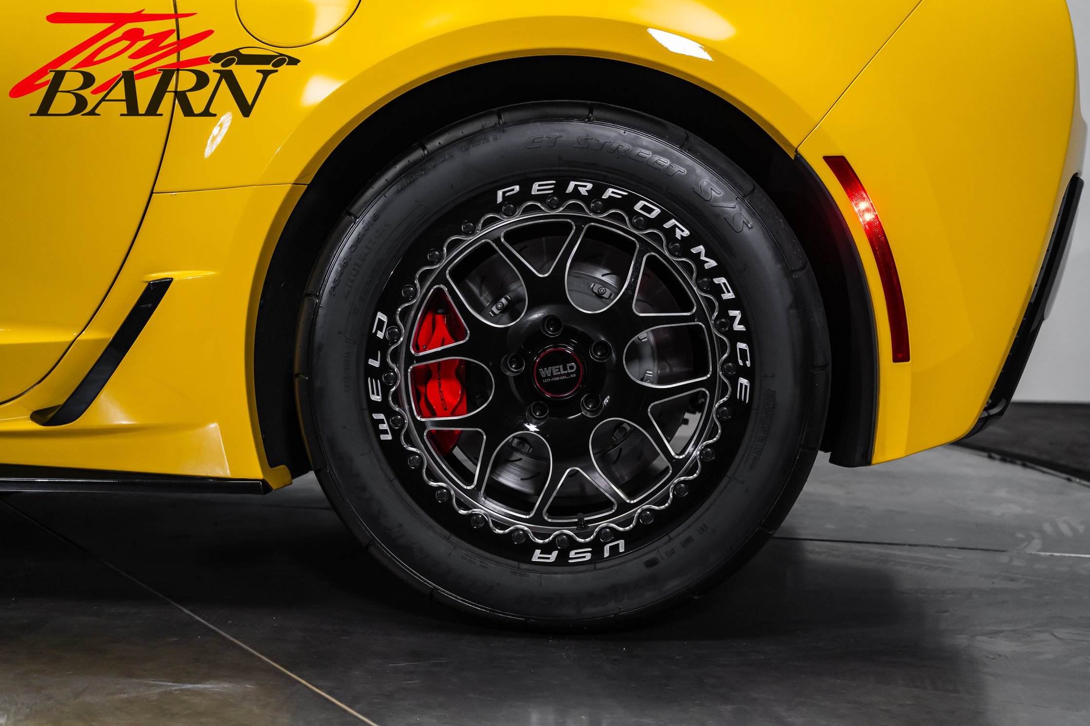 Used 2015 Chevrolet Corvette Z06 w/ 2LZ Preferred Equipment Group RWD image 24