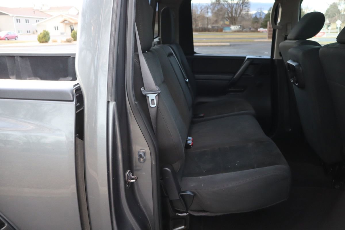 Used 2014 Nissan Titan S image 21