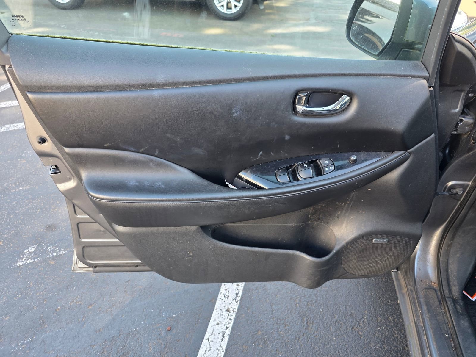 Used 2016 Nissan Leaf SL w/ Premium Package FWD image 10