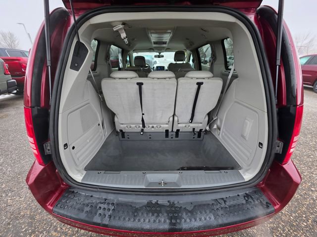 Used 2010 Chrysler Town & Country Limited w/ Trailer Tow Group image 12