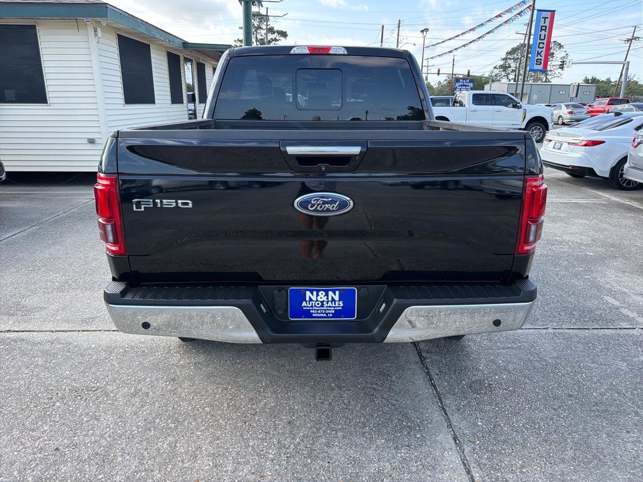 Used 2017 Ford F150 Lariat image 7