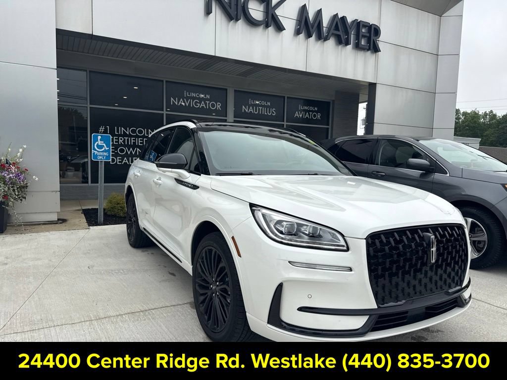 Used 2024 Lincoln Corsair Reserve w/ Equipment Group 201A AWD/4WD image 8