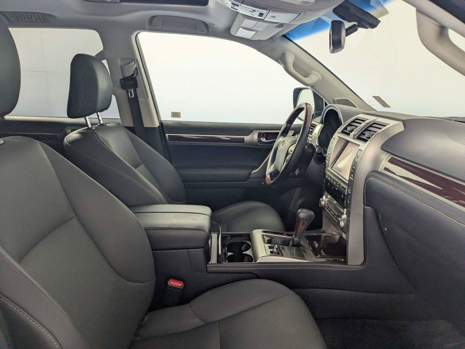Used 2019 Lexus GX 460 Premium AWD/4WD image 34