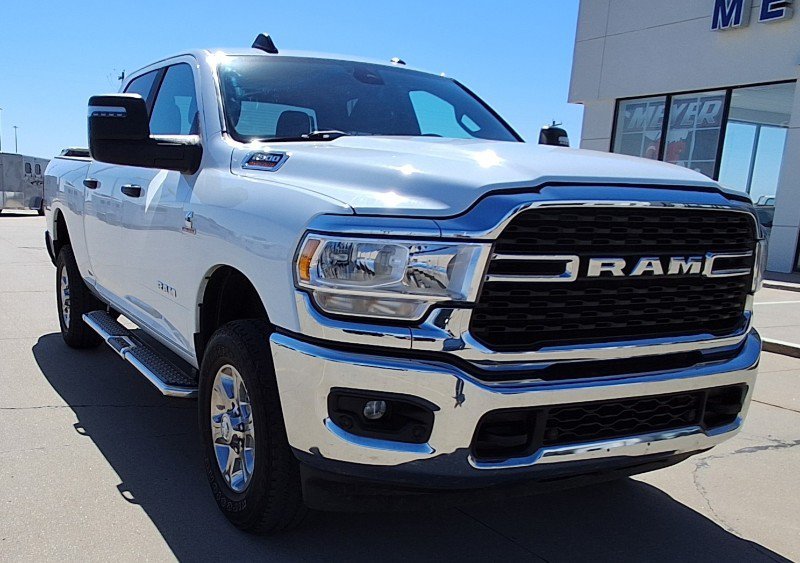 Used 2024 RAM 2500 Big Horn w/ Off Road Package AWD/4WD image 3