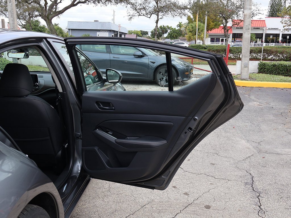 Used 2023 Nissan Altima 2.5 SV image 22