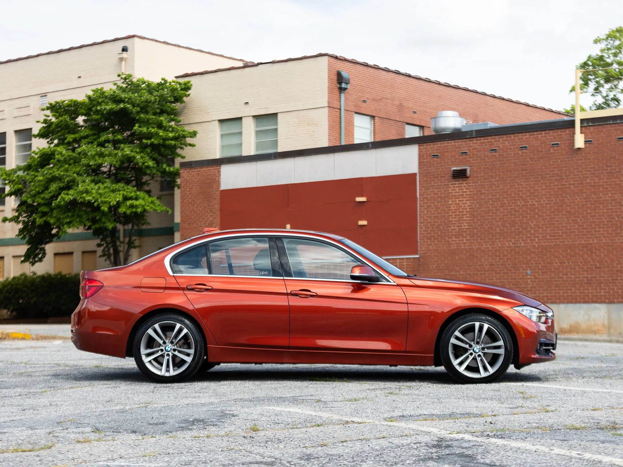 Used 2018 BMW 330i xDrive Sedan AWD/4WD image 8