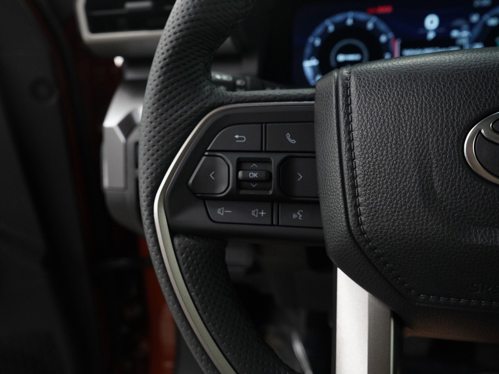 Used 2025 Toyota Tacoma TRD Off-Road image 26