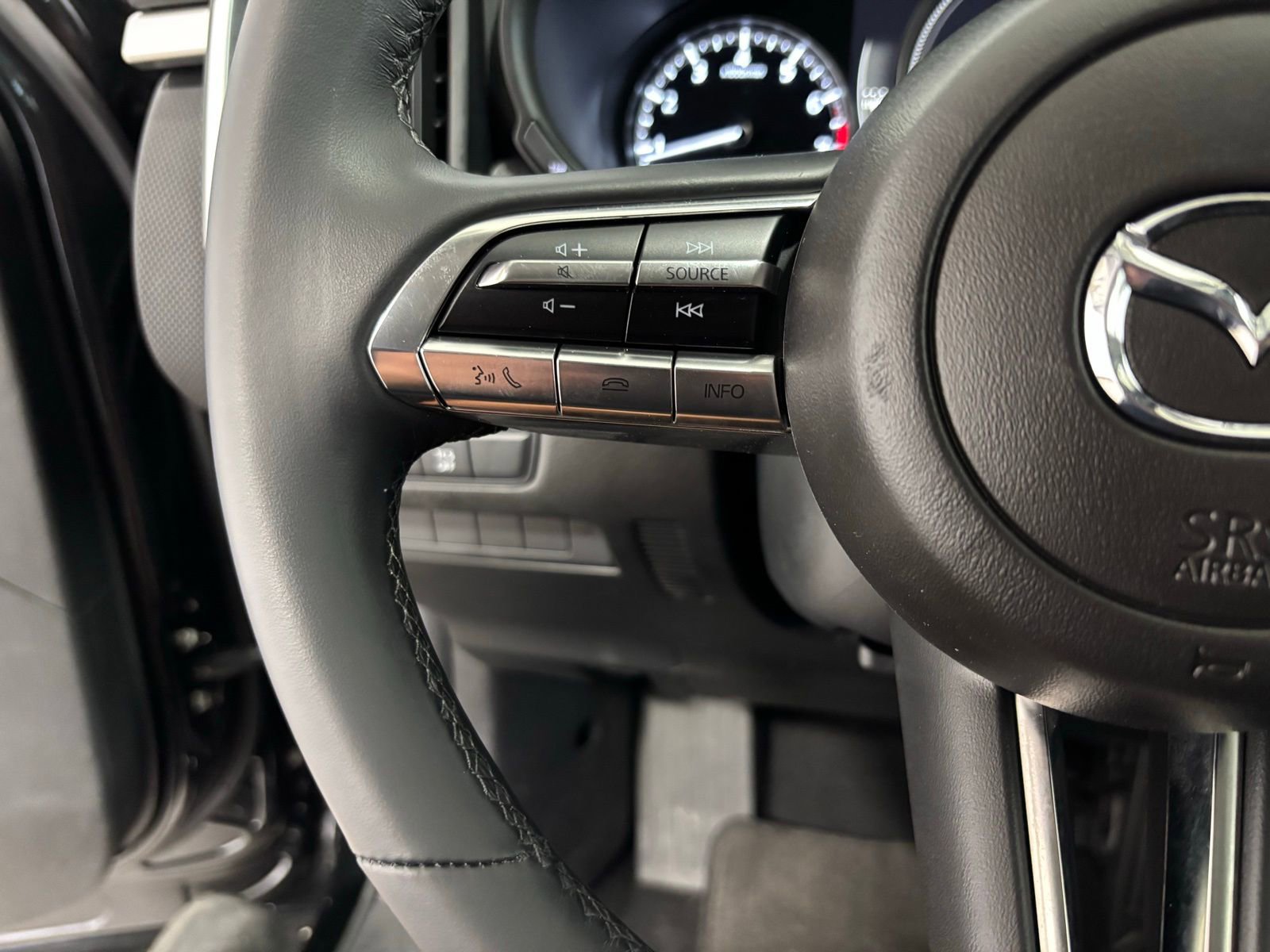 Certified 2025 MAZDA CX-50 AWD 2.5 S w/ Cargo Package image 21