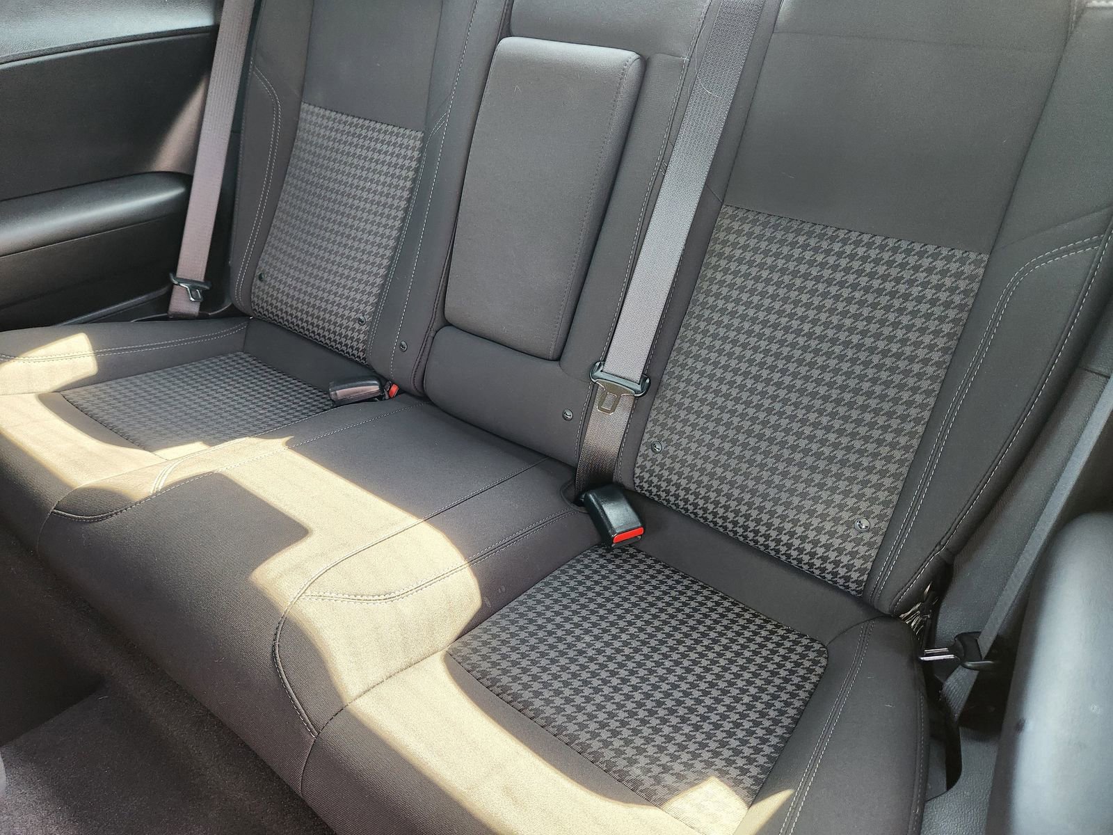 Used 2019 Dodge Challenger SXT image 38