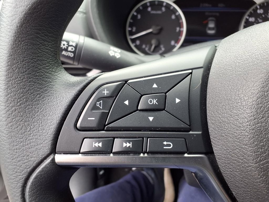 Certified 2024 Nissan Sentra SV FWD image 13