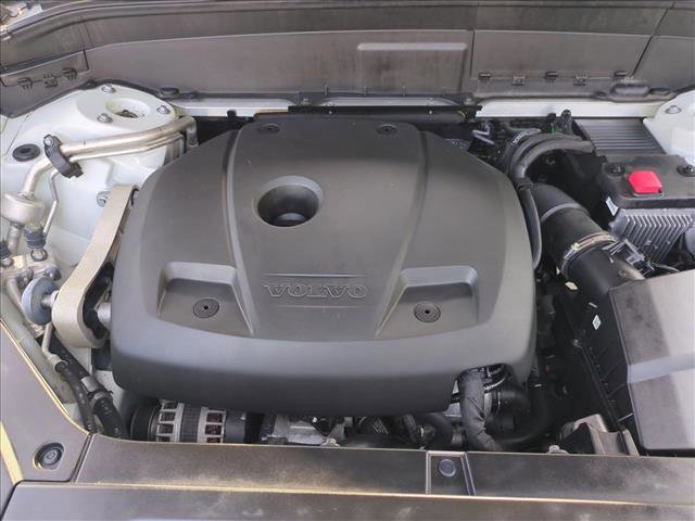 Used 2021 Volvo XC90 T5 Momentum w/ Protection Package Premier image 24