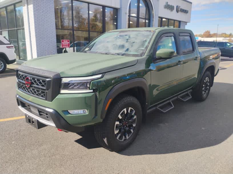 Used 2024 Nissan Frontier PRO-4X w/ Technology Package AWD/4WD image 3