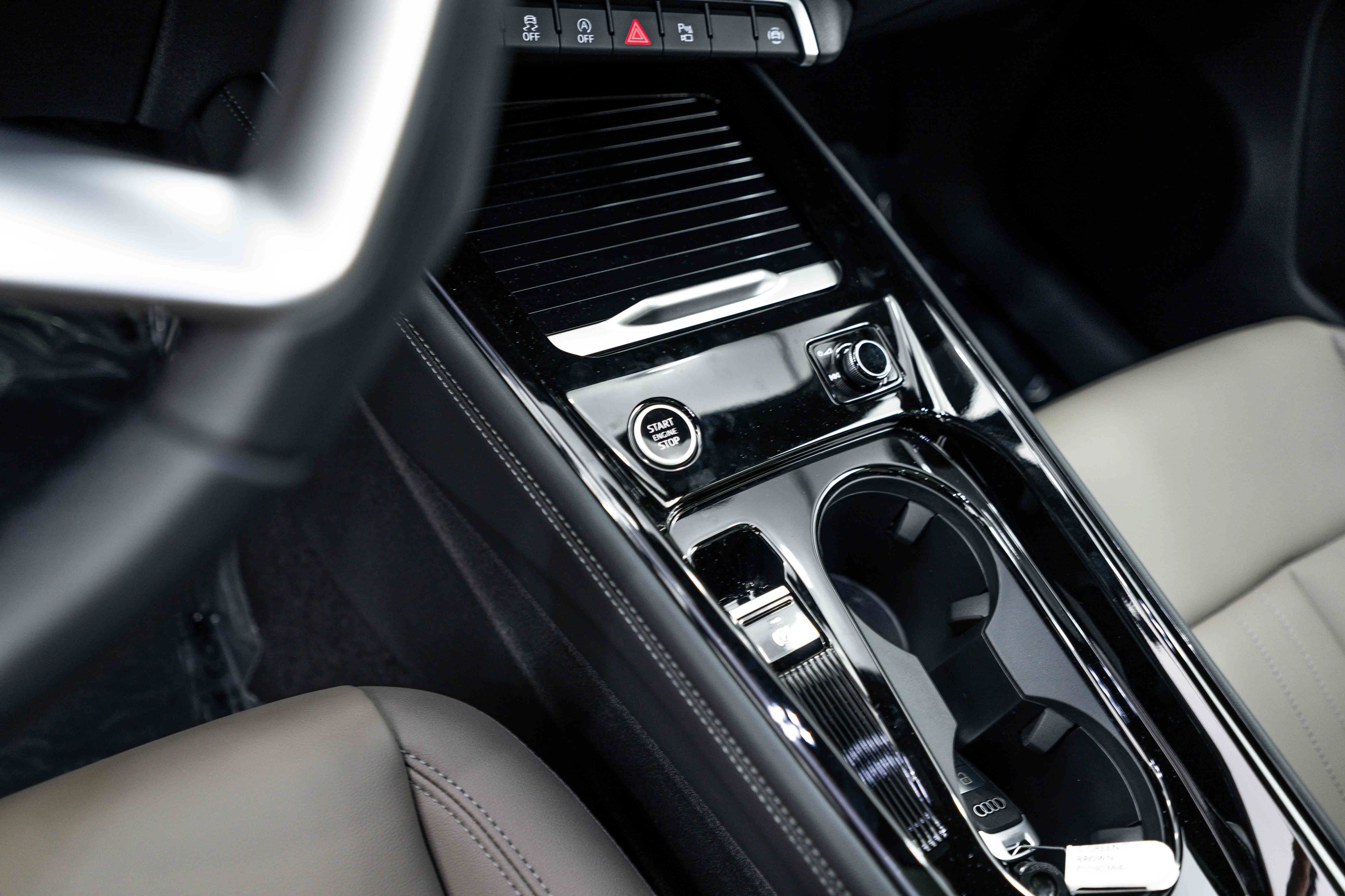 New 2026 Audi Q3 quattro 2.0T AWD/4WD image 11