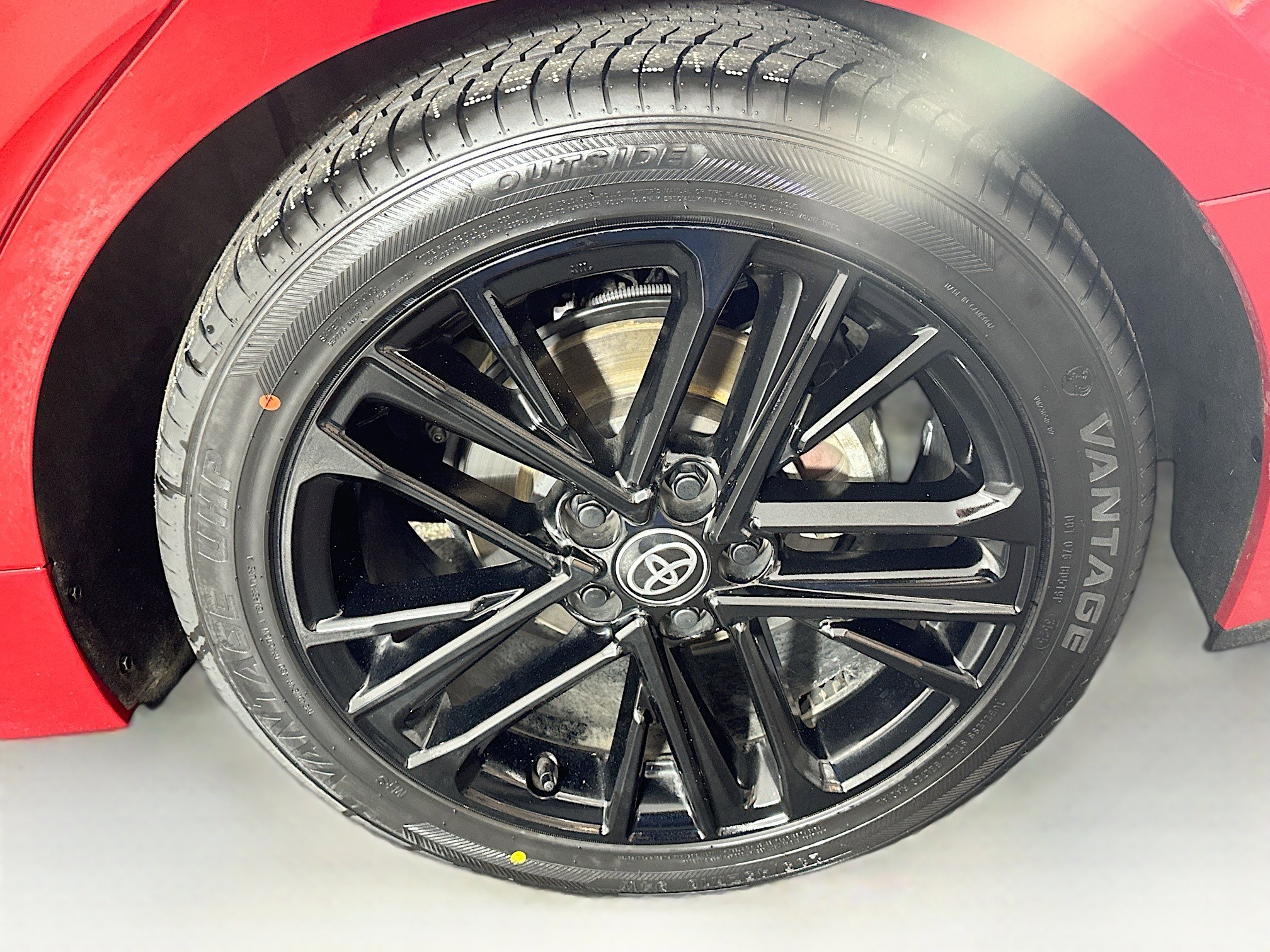 Used 2025 Toyota Camry SE image 11