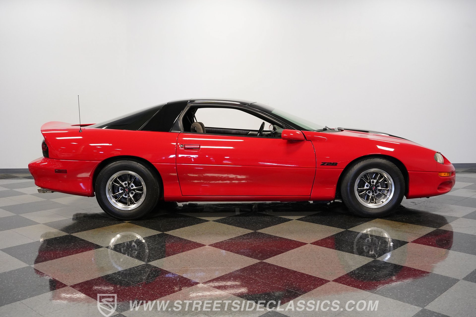 Used 2001 Chevrolet Camaro Z28 RWD image 15