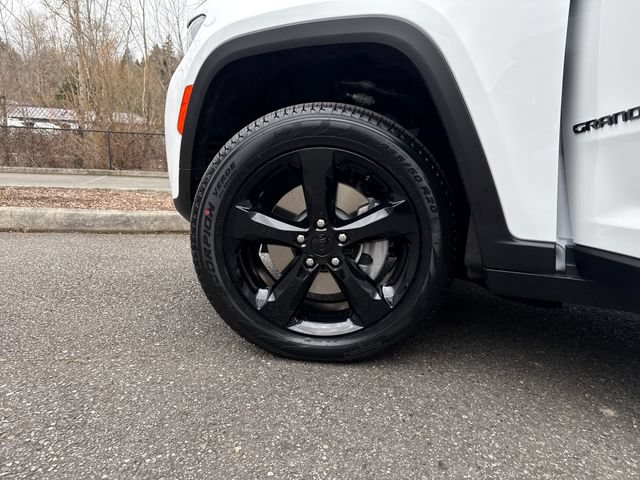 New 2026 Jeep Grand Cherokee L Limited w/ Limited Altitude Package AWD/4WD image 29