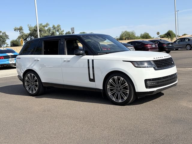 Used 2024 Land Rover Range Rover Long Wheelbase SE AWD/4WD image 4